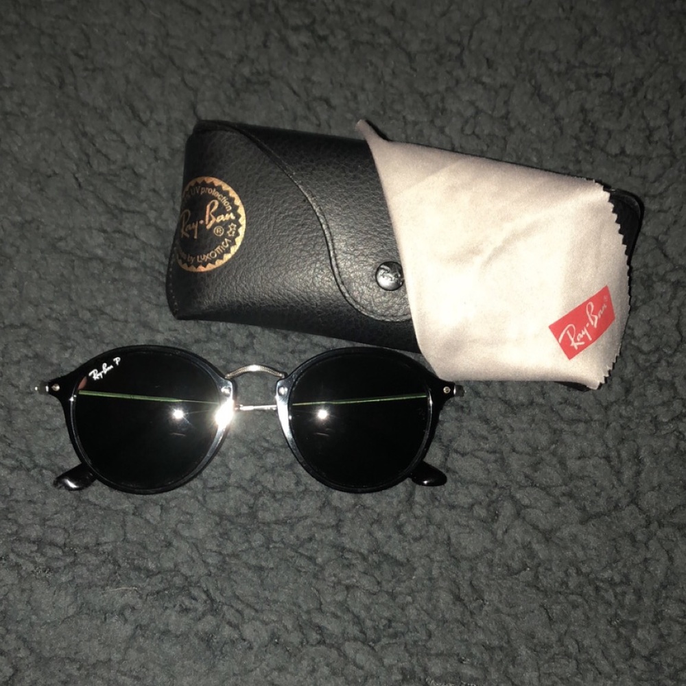 Round Ray Bans